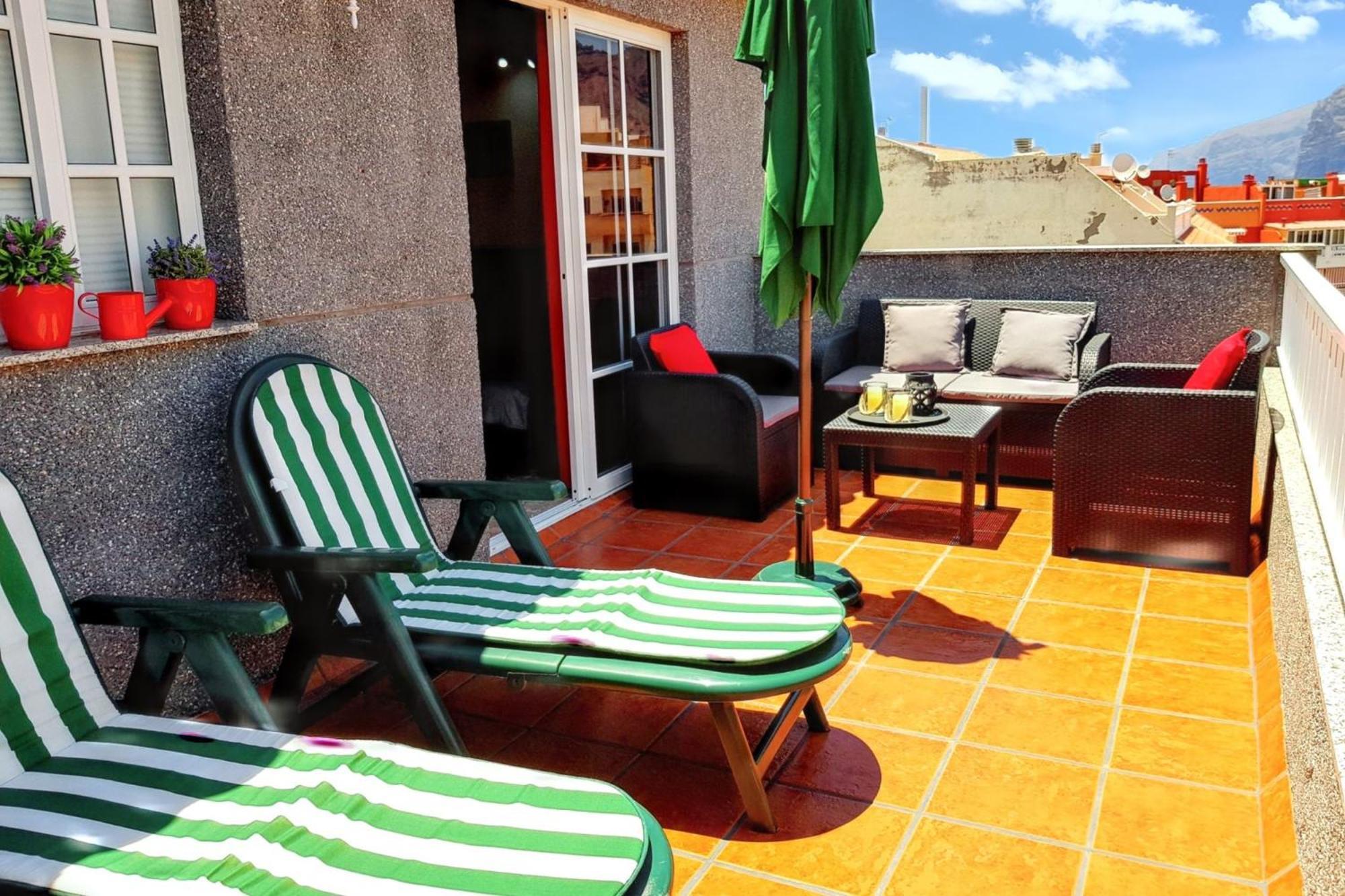 Modern Apartment In Puerto De Santiago - 65 Sqm - Mountain View エクステリア 写真